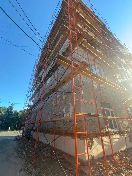 В Ульяновске капитально ремонтируют многоквартирный дом сталинской эпохи на ул. Ленина, 101 В Ульяновске капитально ремонтируют многоквартирный дом сталинской эпохи на ул. Ленина, 101