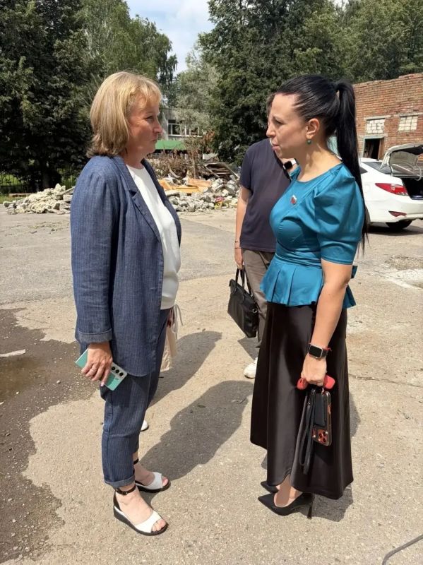 В лицее при УЛГТУ №45 завершаются работы по ремонту аварийной стены здания В лицее при УЛГТУ №45 завершаются работы по ремонту аварийной стены здания