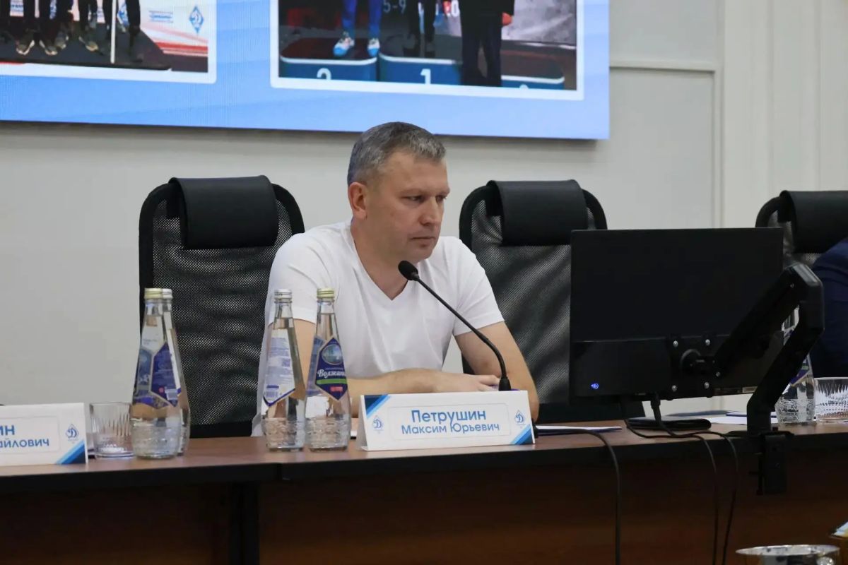 Левин сменил Петрушина на посту руководителя ульяновского «Динамо» Левин сменил Петрушина на посту руководителя ульяновского «Динамо»