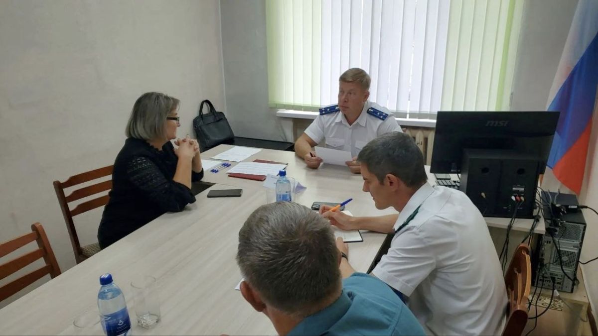 Сегодня, 14 августа 2026 года, заместитель прокурора Ульяновской области Константин Ручкин посетил ОГКОУ «Барановская школа-интернат» в поселке Барановка Николаевского района Сегодня, 14 августа 2026 года, заместитель прокурора Ульяновской области Константин Ручкин посетил ОГКОУ «Барановская школа-интернат» в поселке Барановка Николаевского района