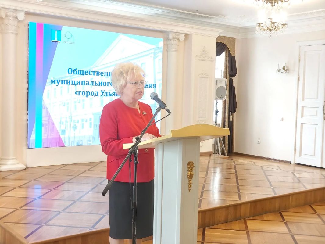 В итоговом заседании Общественной палаты города Ульяновска четвертого созыва принимает участие Глава города Александр Болдакин, а также председатель Общественной палаты Ульяновской области Ирина Колоткова и представители...