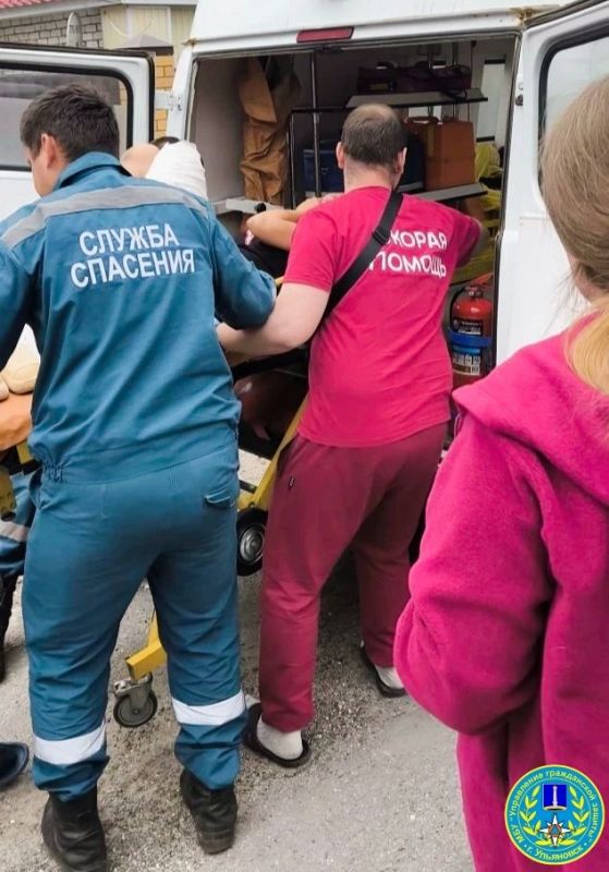 В Ленинском районе, по 3-му переулку Нариманова девушка уронила на себя мотоцикл В Ленинском районе, по 3-му переулку Нариманова девушка уронила на себя мотоцикл