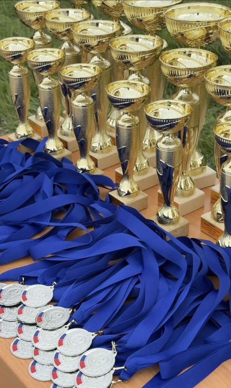 Сегодня на рулежной дороге проходит легкоатлетический забег, посвящённый Дню Воздушного флота России Сегодня на рулежной дороге проходит легкоатлетический забег, посвящённый Дню Воздушного флота России