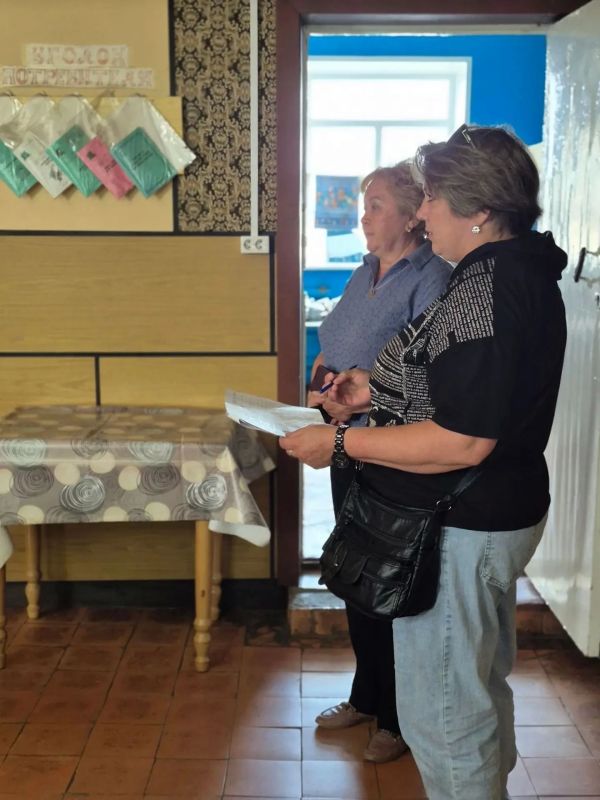 В рамках подготовки к сентябрьским выборам территориальные избиркомы совместно с органами местного самоуправления проводят проверку избирательных участков и осмотр предоставляемых помещений для работы участковых комиссий В рамках подготовки к сентябрьским выборам территориальные избиркомы совместно с органами местного самоуправления проводят проверку избирательных участков и осмотр предоставляемых помещений для работы участковых комиссий