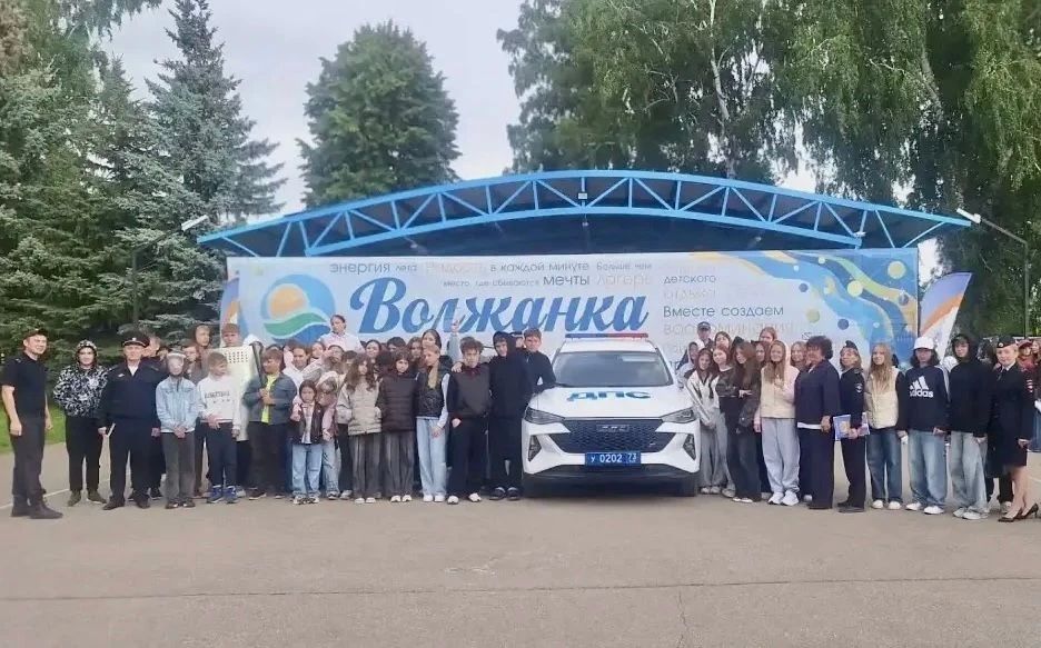 Безопасное лето. В рамках межведомственной профилактической операции «Подросток» и Всероссийской акции «Безопасность детства — 2026», в целях снижения детского дорожно-транспортного травматизма сотрудники Госавтоинспекции... Безопасное лето. В рамках межведомственной профилактической операции «Подросток» и Всероссийской акции «Безопасность детства — 2026», в целях снижения детского дорожно-транспортного травматизма сотрудники Госавтоинспекции...
