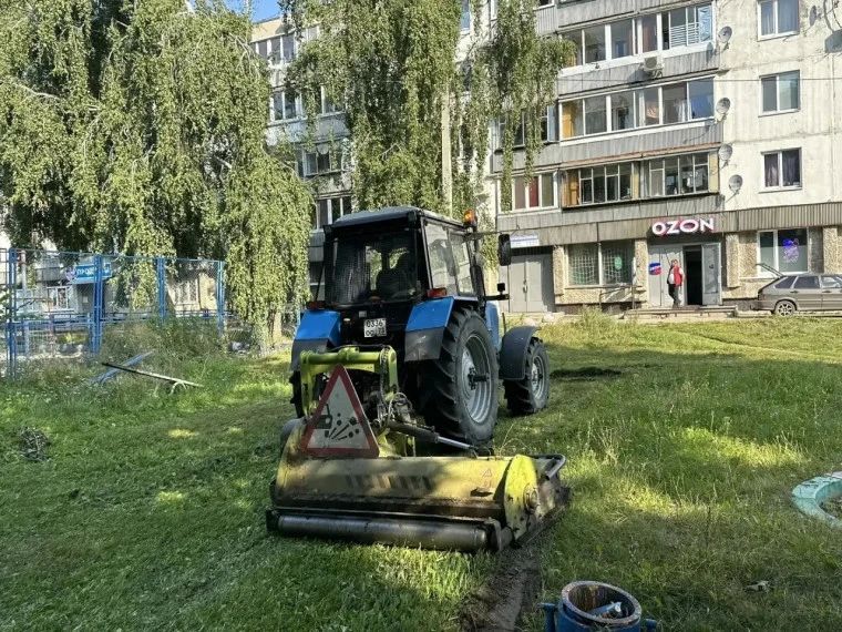 19 августа во всех видах работ на дорогах Ульяновска было задействовано 115 единиц спецтехники 19 августа во всех видах работ на дорогах Ульяновска было задействовано 115 единиц спецтехники