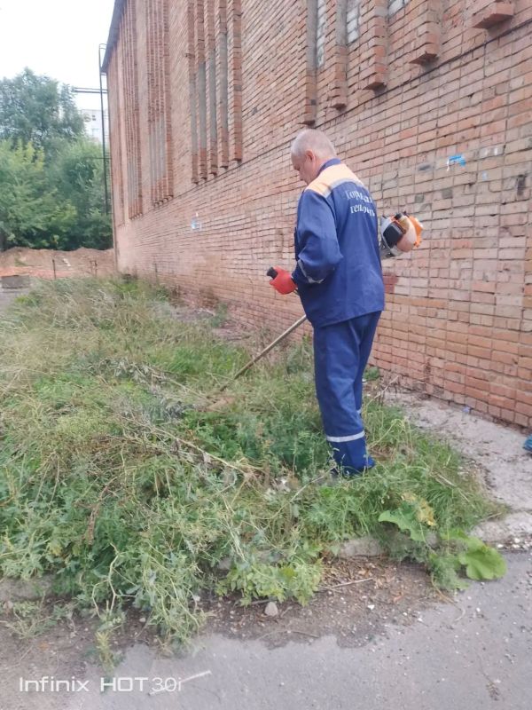 В Заволжском районе сегодня проходит санитарная пятница — общегородская инициатива главы Ульяновска Александра Болдакина В Заволжском районе сегодня проходит санитарная пятница — общегородская инициатива главы Ульяновска Александра Болдакина
