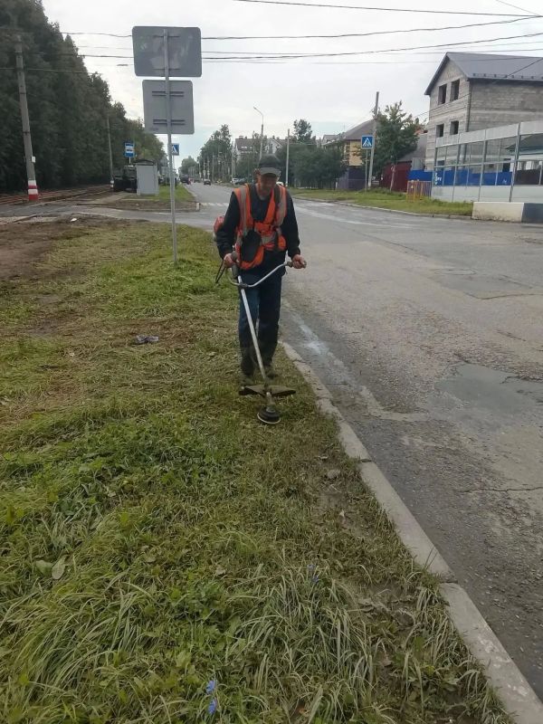 В Ульяновске приводят в порядок дороги пригородной зоны В Ульяновске приводят в порядок дороги пригородной зоны