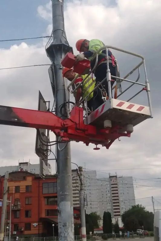В Ульяновске приводят в порядок дороги пригородной зоны В Ульяновске приводят в порядок дороги пригородной зоны