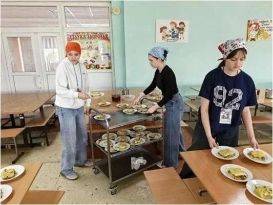 Летом больше двух тысяч ульяновских подростков были трудоустроены Летом больше двух тысяч ульяновских подростков были трудоустроены