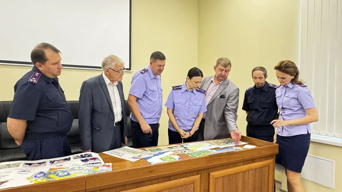 В СУ СК России по Ульяновской области подведены итоги первого этапа конкурса агитационного плаката «Следственный комитет Российской Федерации на передовой» В СУ СК России по Ульяновской области подведены итоги первого этапа конкурса агитационного плаката «Следственный комитет Российской Федерации на передовой»