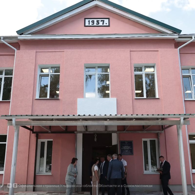 В Сенгилеевской средней школе имени Героя Советского Союза Н. Н. Вербина завершается капитальный ремонт В Сенгилеевской средней школе имени Героя Советского Союза Н. Н. Вербина завершается капитальный ремонт
