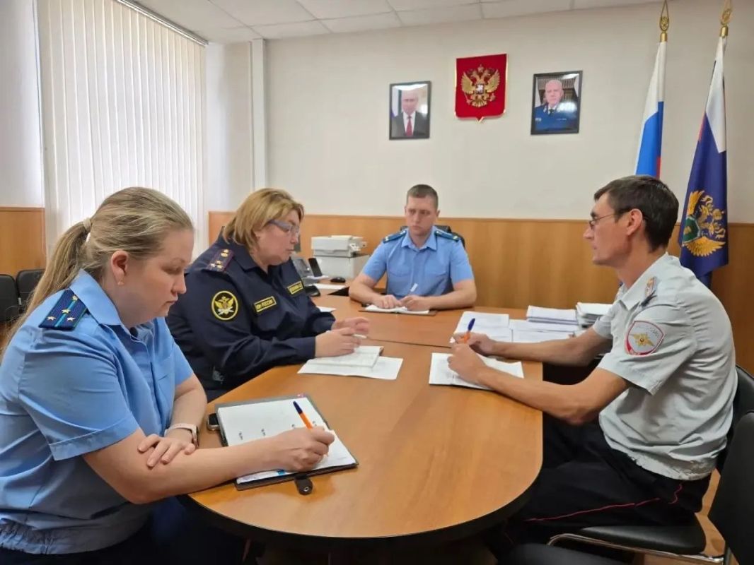 Прокуратура Засвияжского района г. Ульяновска проводит проверку по обращению жительницы села Баратаевка о ненадлежащем холодном водоснабжении Прокуратура Засвияжского района г. Ульяновска проводит проверку по обращению жительницы села Баратаевка о ненадлежащем холодном водоснабжении