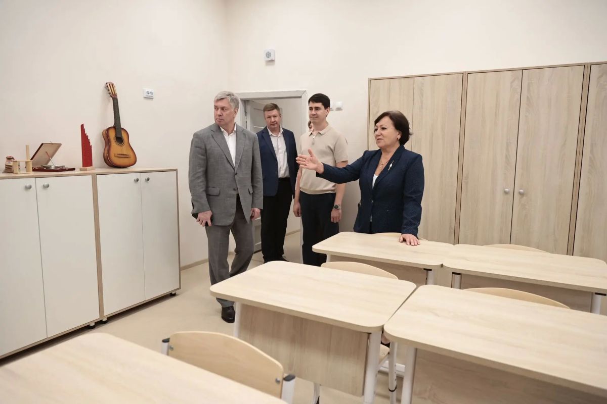 Алексей Русских: Проверил готовность школы №23 города Ульяновска к новому учебному году Алексей Русских: Проверил готовность школы №23 города Ульяновска к новому учебному году