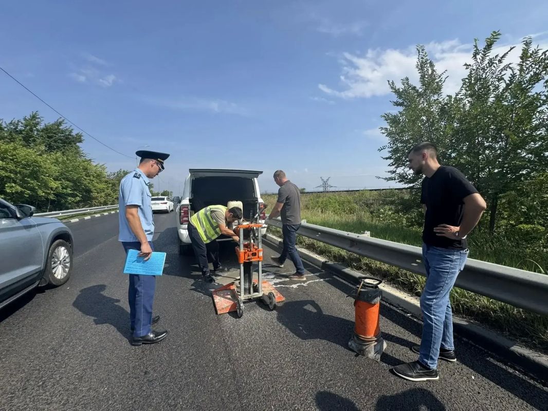 Прокуратура Железнодорожного района г. Ульяновска проводит проверку исполнения законодательства о безопасности дорожного движения Прокуратура Железнодорожного района г. Ульяновска проводит проверку исполнения законодательства о безопасности дорожного движения