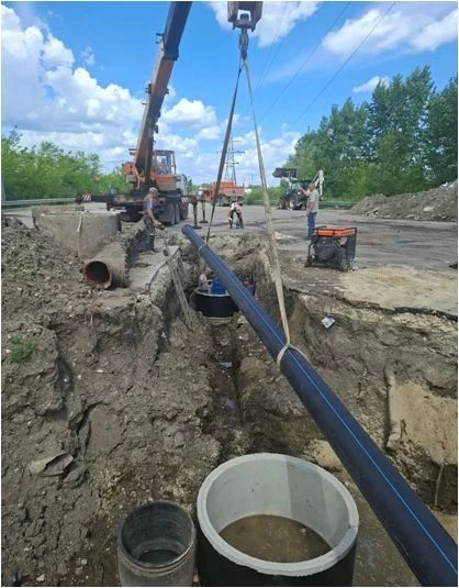 В заволжских кварталах многодетных проложили 850 метров сети ХВС В заволжских кварталах многодетных проложили 850 метров сети ХВС