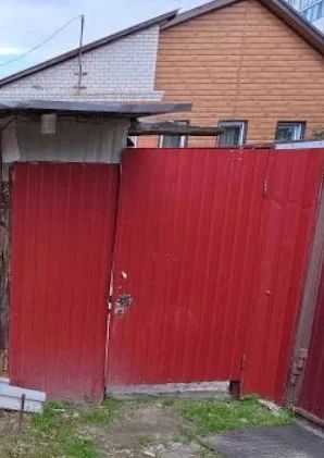 На улице Воробьёва уберут самовольно установленные ограждения, сараи и хозблоки На улице Воробьёва уберут самовольно установленные ограждения, сараи и хозблоки