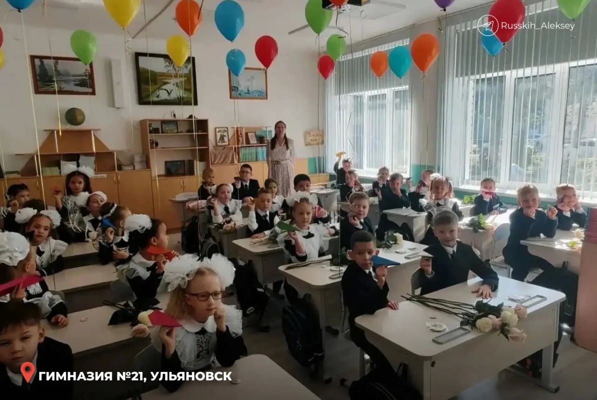 Алексей Русских: Как начался новый учебный год в разных уголках нашего региона Алексей Русских: Как начался новый учебный год в разных уголках нашего региона