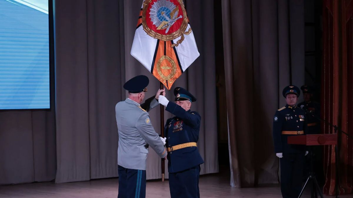 В Ульяновске открыли высшее военное авиационное училище лётчиков В Ульяновске открыли высшее военное авиационное училище лётчиков