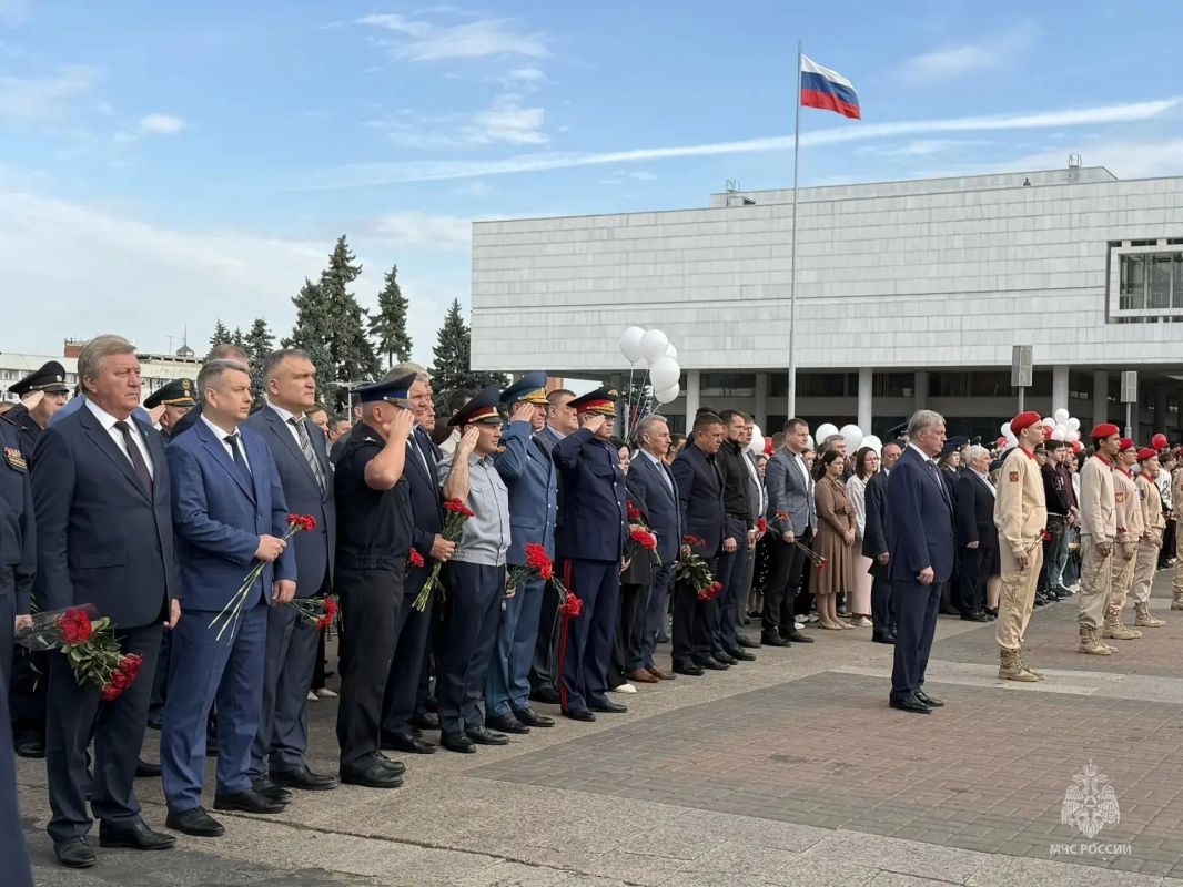 3 сентября - День солидарности в борьбе с терроризмом 3 сентября - День солидарности в борьбе с терроризмом