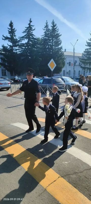 «Шагающий автобус» ульяновских школьников прошел по дорогам региона «Шагающий автобус» ульяновских школьников прошел по дорогам региона