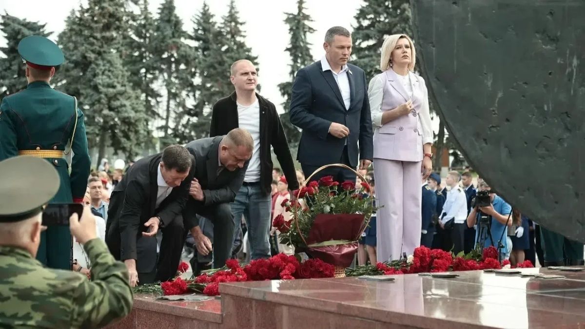 В Ульяновске почтили память жертв бесланской трагедии и героев борьбы с терроризмом В Ульяновске почтили память жертв бесланской трагедии и героев борьбы с терроризмом