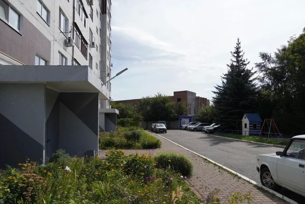 В городе Ульяновске продолжаются работы по региональной программе "Мой двор" В городе Ульяновске продолжаются работы по региональной программе "Мой двор"