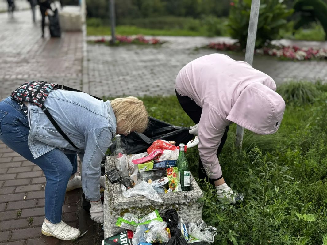 Традиционная санитарная пятница в Засвияжском районе! Традиционная санитарная пятница в Засвияжском районе!