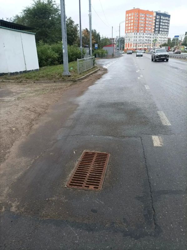 4 сентября во всех видах работ на дорогах Ульяновска было задействовано около ста единиц спецтехники 4 сентября во всех видах работ на дорогах Ульяновска было задействовано около ста единиц спецтехники