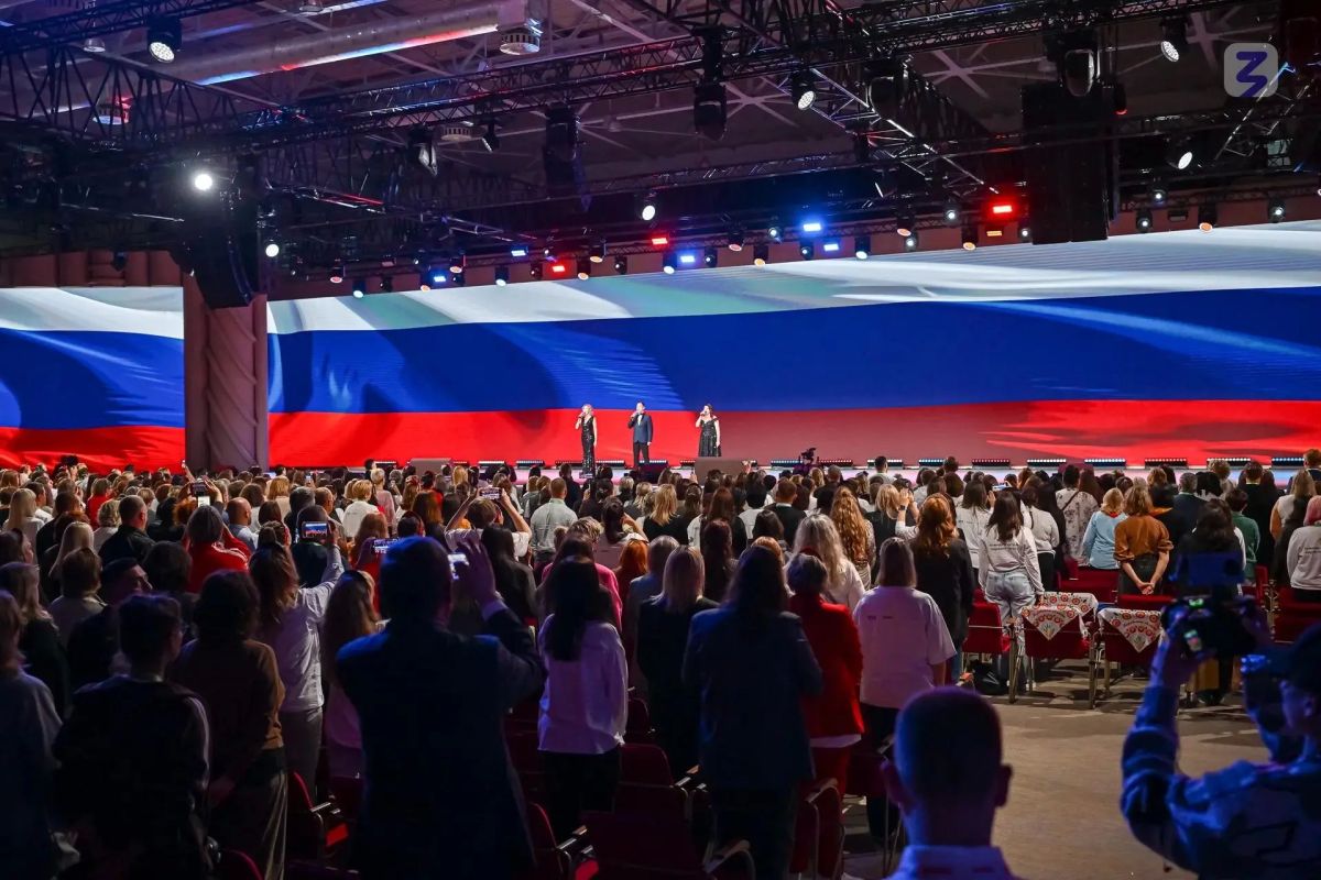 Ульяновские родители приняли участие во втором Всероссийском съезде родительских комитетов Ульяновские родители приняли участие во втором Всероссийском съезде родительских комитетов