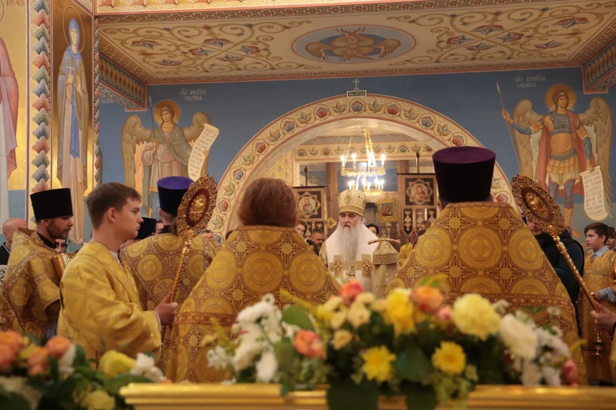 Алексей Русских: Друзья, это новый Александро-Невский храм в Засвияжском районе Ульяновска Алексей Русских: Друзья, это новый Александро-Невский храм в Засвияжском районе Ульяновска