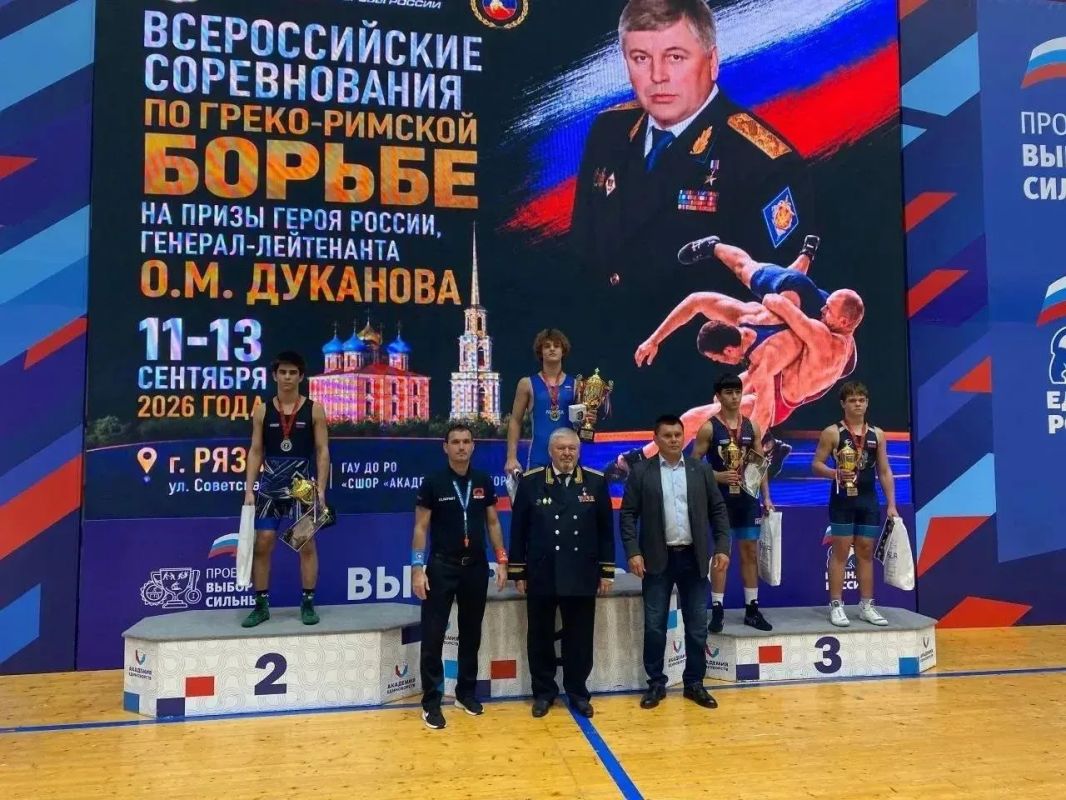 Ульяновский борец взял золото на Всероссийских соревнованиях