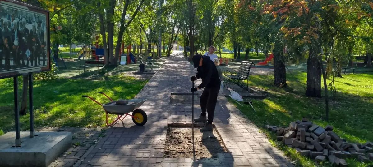 В Ульяновске сделали уширение поворота с улицы III Интернационала на Кирова В Ульяновске сделали уширение поворота с улицы III Интернационала на Кирова