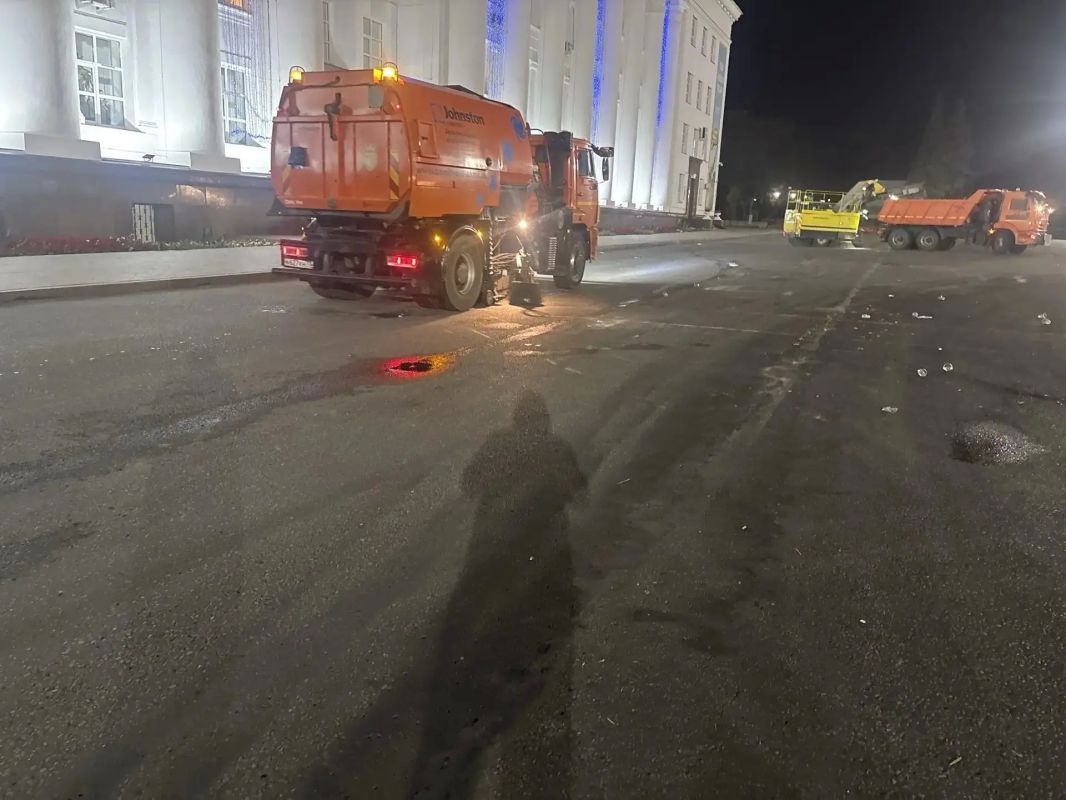 В Ульяновске сделали уширение поворота с улицы III Интернационала на Кирова В Ульяновске сделали уширение поворота с улицы III Интернационала на Кирова