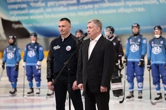 Алексей Русских поприветствовал участников Кубка России по хоккею с мячом