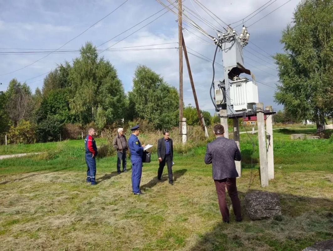 Прокуратура Мелекесского района проводит проверку исполнения законодательства в сфере электроэнергетики Прокуратура Мелекесского района проводит проверку исполнения законодательства в сфере электроэнергетики