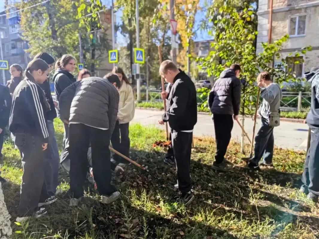 «Санитарная пятница» в Засвияжском районе: вместе делаем город чище! «Санитарная пятница» в Засвияжском районе: вместе делаем город чище!