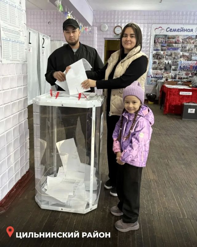 Все на выборы!. Во всех уголках Ульяновской области третий день проводится голосование на выборах Главы региона и депутатов Государственной Думы Все на выборы!. Во всех уголках Ульяновской области третий день проводится голосование на выборах Главы региона и депутатов Государственной Думы