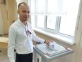 Работники промышленных предприятий голосуют на выборах