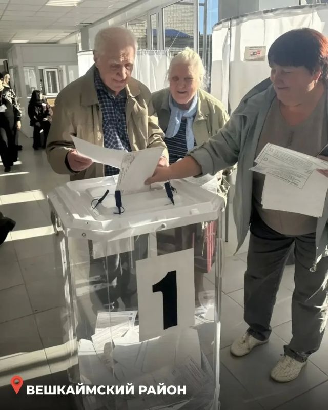 Все на выборы!. Во всех уголках Ульяновской области третий день проводится голосование на выборах Главы региона и депутатов Государственной Думы Все на выборы!. Во всех уголках Ульяновской области третий день проводится голосование на выборах Главы региона и депутатов Государственной Думы