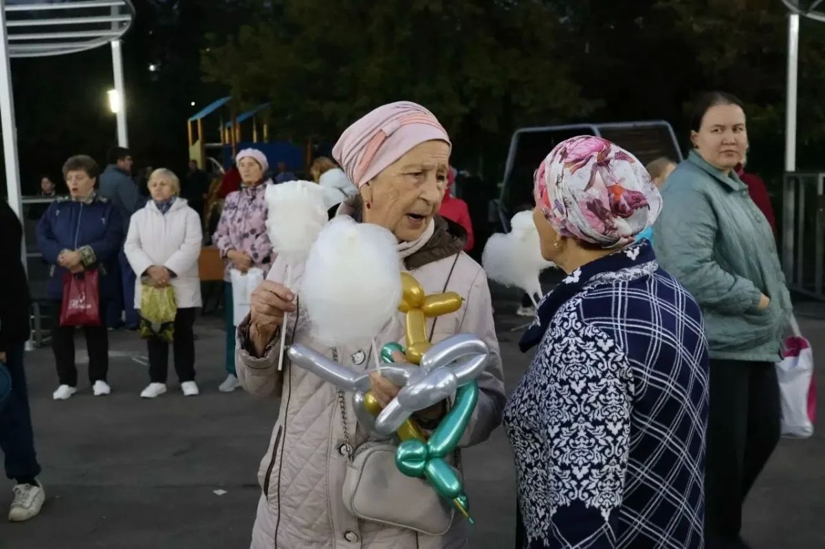 В Засвияжском районе после обновления открылся сквер «Династия» В Засвияжском районе после обновления открылся сквер «Династия»