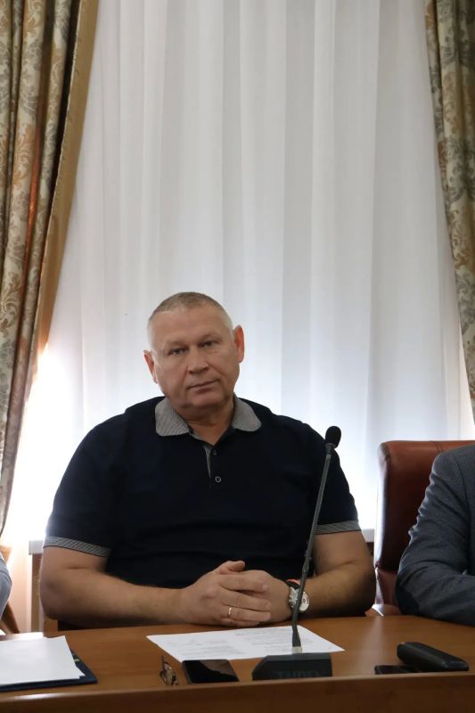 Городские парламентарии рекомендовали усилить профилактику правонарушений и противодействие распространению наркотиков Городские парламентарии рекомендовали усилить профилактику правонарушений и противодействие распространению наркотиков