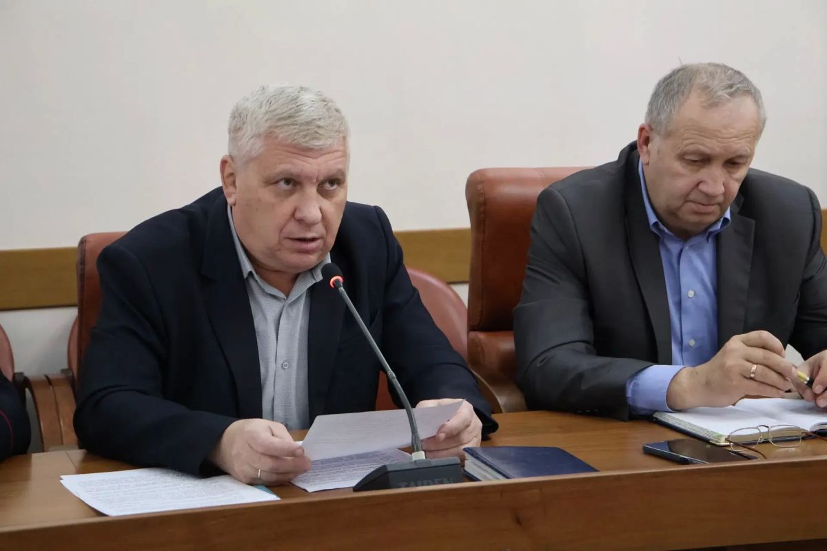Городские парламентарии рекомендовали усилить профилактику правонарушений и противодействие распространению наркотиков Городские парламентарии рекомендовали усилить профилактику правонарушений и противодействие распространению наркотиков