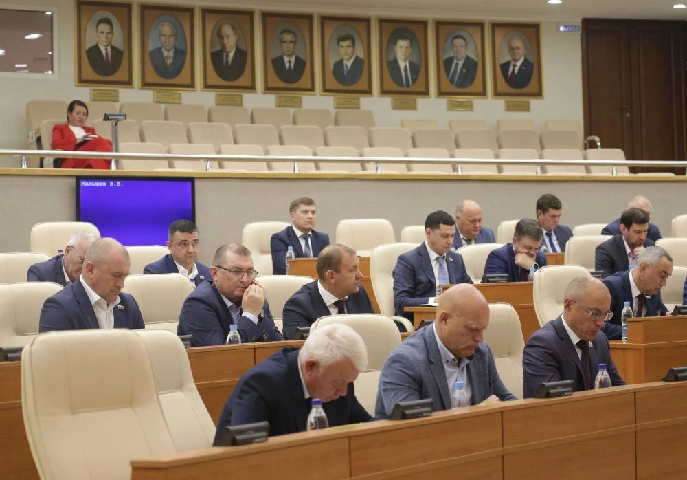 Ульяновские депутаты сделали первый шаг к введению запрета на розничную продажу вейпов в регионе