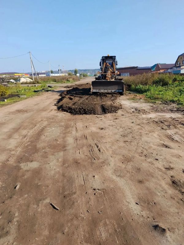 В ульяновском микрорайоне Мостовая начали чистить водоотводные лотки, траншеи и канавы В ульяновском микрорайоне Мостовая начали чистить водоотводные лотки, траншеи и канавы