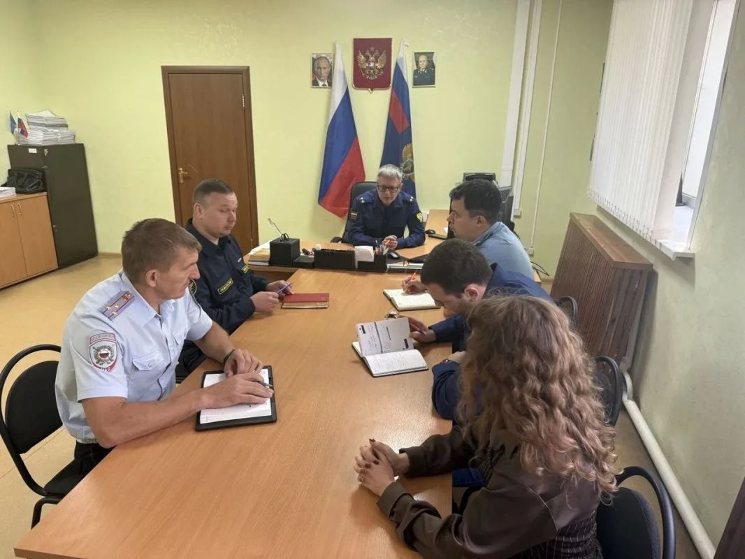 Под председательством прокурора Барышского района Киселева М.С. проведено межведомственное совещание по вопросам состояния законности при исполнении наказаний, не связанных с изоляцией от общества, а также недопущения... Под председательством прокурора Барышского района Киселева М.С. проведено межведомственное совещание по вопросам состояния законности при исполнении наказаний, не связанных с изоляцией от общества, а также недопущения...