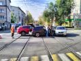Из-за столкновения трёх автомобилей приостановлено движение трамваев на перекрёстке улиц Можайского и Гагарина в обоих направлениях