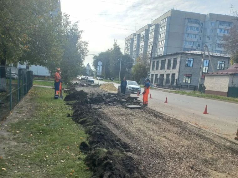 В Заволжском районе Ульяновска построили новую пешеходную дорогу В Заволжском районе Ульяновска построили новую пешеходную дорогу