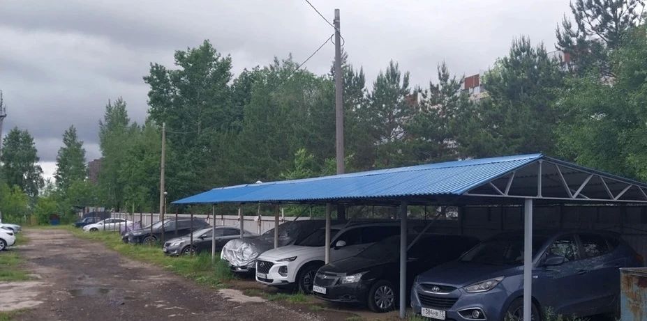В Заволжье демонтируют самовольно установленные конструкции В Заволжье демонтируют самовольно установленные конструкции
