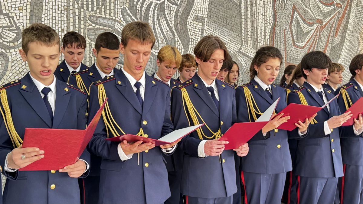 Ульяновские кадеты Следственного комитета России торжественно приняли клятву Ульяновские кадеты Следственного комитета России торжественно приняли клятву
